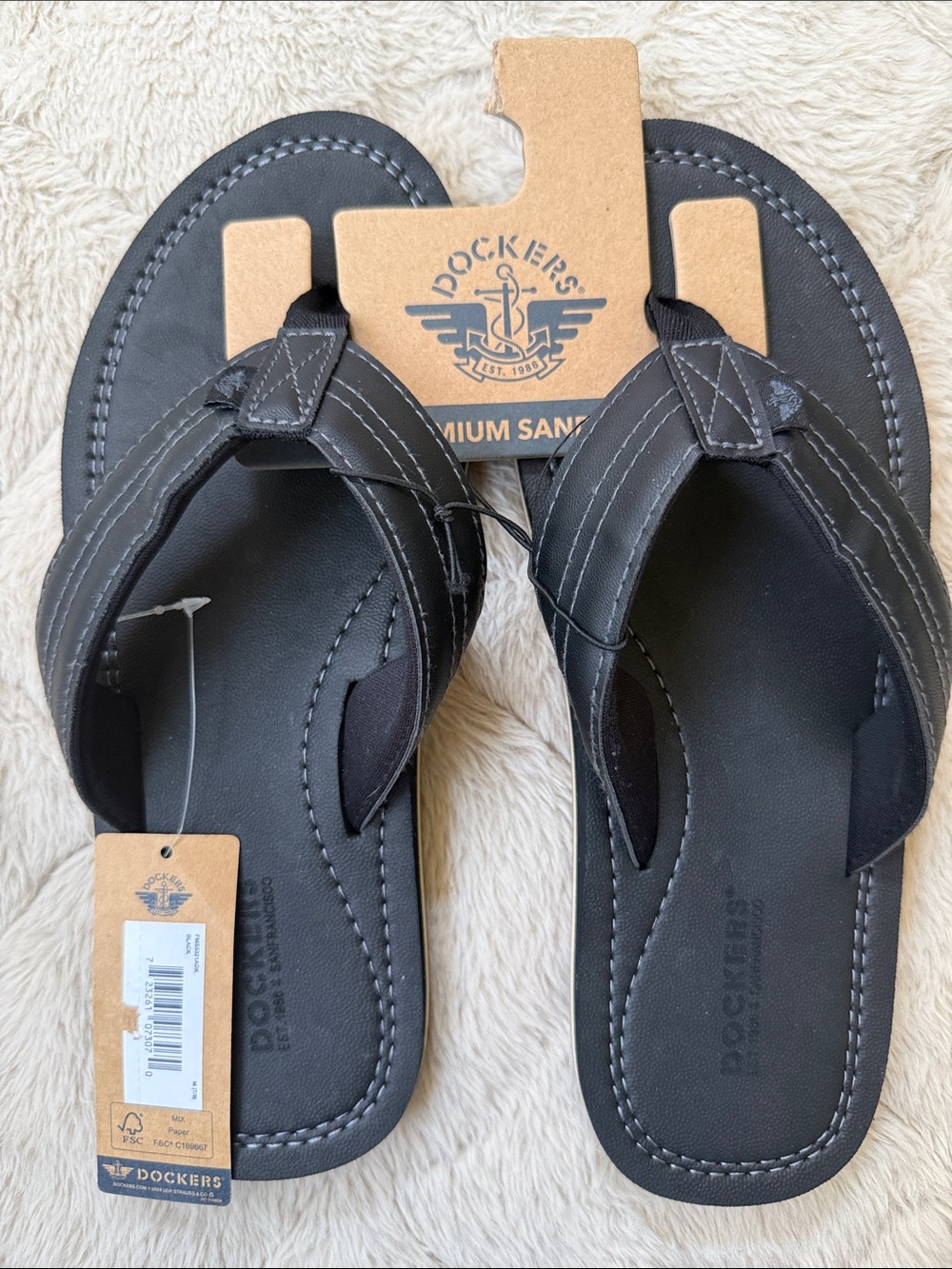Dockers Men's Black Flip Flop Sandals with Contrast Stitching